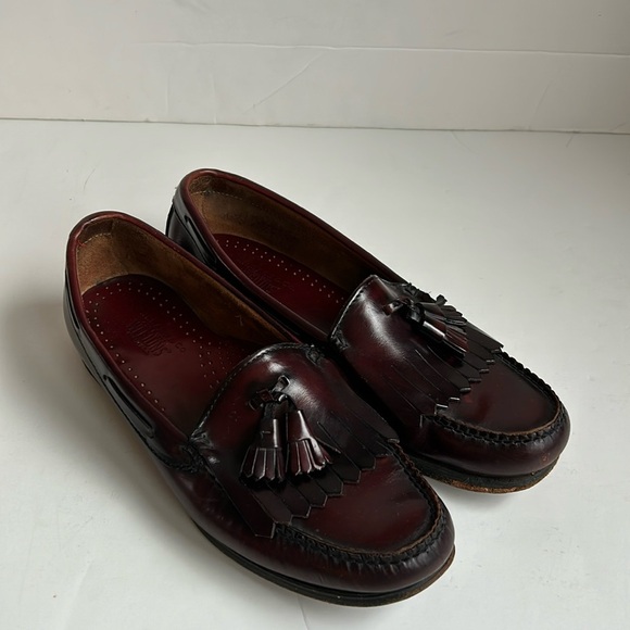 G.H. Bass & Co burgundy tassel kiltie Weejuns loafers drees shoes slip ons - Picture 1 of 16